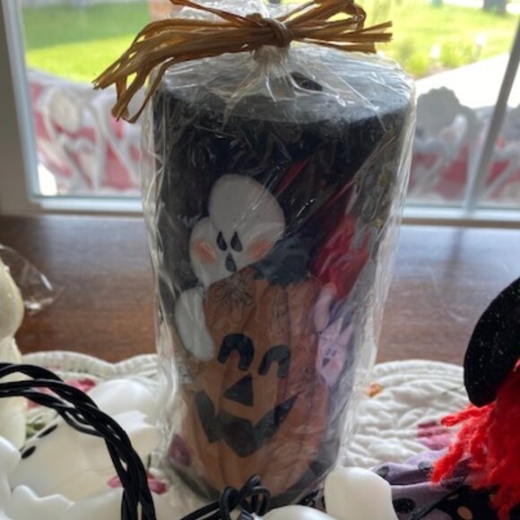 8 kid-FRIENDLY Halloween WITCHES ~ GHOSTS ~ BATS Figurines ~ LIGHTS ~ candles - Picture 7 of 14